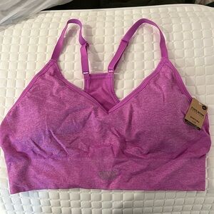 NWT PINK ACTIVE SEAMLESS SPORTS BRA